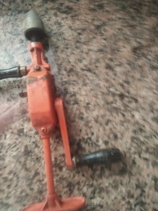 Taladro manual berbiquí vintage