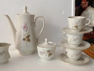 Servizio caffè porcellana rose