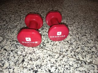 Mancuernas 3 kg y esterilla Domyos