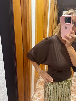 Top marrón manga ancha sin estrenar