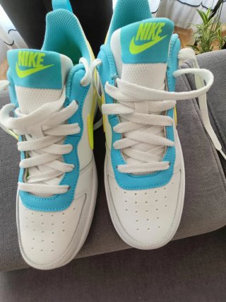 Tenis Nike Blanco/Turquesa/Neón