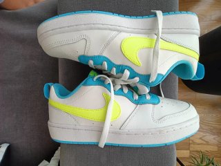 Tenis Nike Blanco/Turquesa/Neón