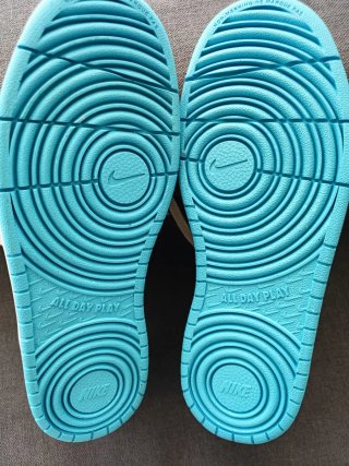 Tenis Nike Blanco/Turquesa/Neón