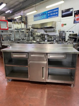 Mueble cafetero 2metros seminuevo