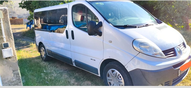 Renault Trafic II 2011 2.0 dCI 115 camperizada - foto 1