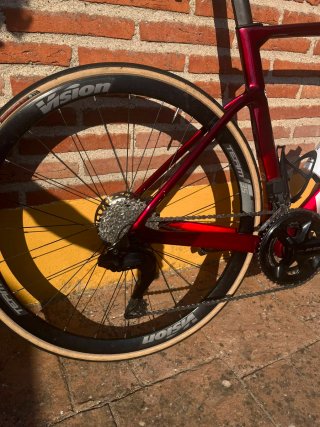 Bicicleta de carretera BH RS1