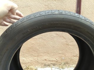 Neumático Bridgestone 225/45 R17