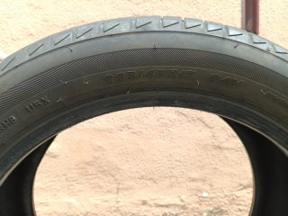 Neumático Bridgestone 225/45 R17