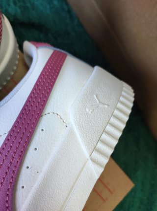 Zapatillas Puma Blancas y Rosas