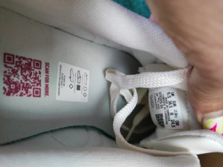 Zapatillas Puma Blancas y Rosas