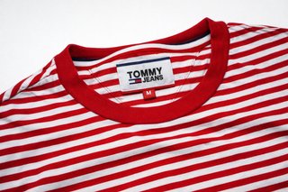 Camiseta Tommy Hilfiger Rayas Roja Blanca