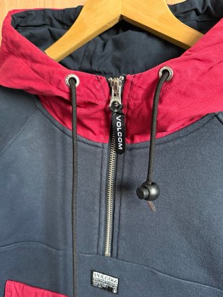 Sudadera Volcom Azul y Roja Media Cremallera