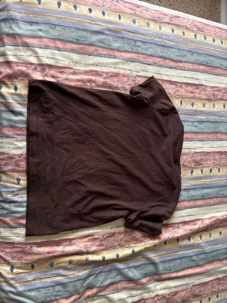 Camiseta básica marrón Bershka (Talla XS)