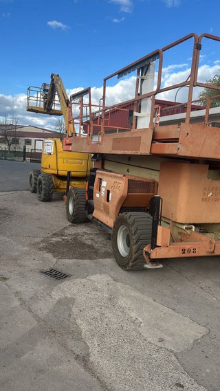 Cesta Elevadora Tijera Diesel 4x4