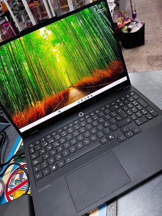 Lenovo Legion Pro5 RTX 5070 32GB RAM 1TB SSD