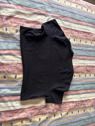 Camiseta básica negra ajustada Bershka (Talla XS)