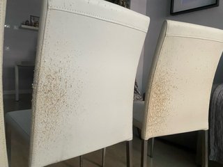ULTIMA SEMANA!!! Juego de 4 sillas comedor blancas