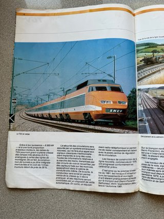 Revista publicitaria primer TGV (AVE) francés 1981