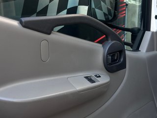 NISSAN NT400 COMFORT CABINA ABATIBLE LARGA 35.13/3
