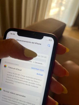 iPhone 11 128GB Rojo