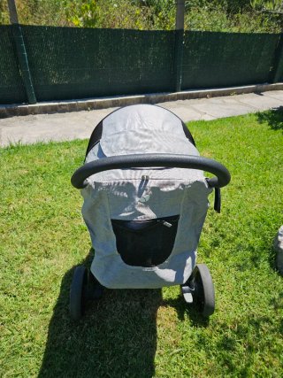 Carrito de paseo Joie gris