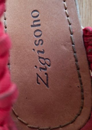 Sandalias rojas de verano