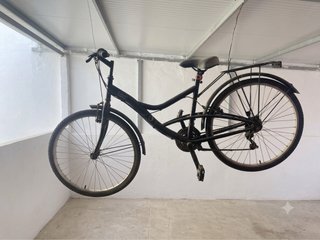 Bicicleta negra