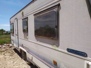 Servicio grúa caravanas