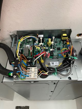 Recarga Gas R32 R410A Reparación Aire Acondicionad