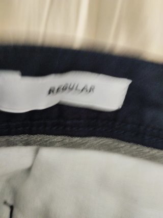 Pantalón corto hombre azul marino estampado