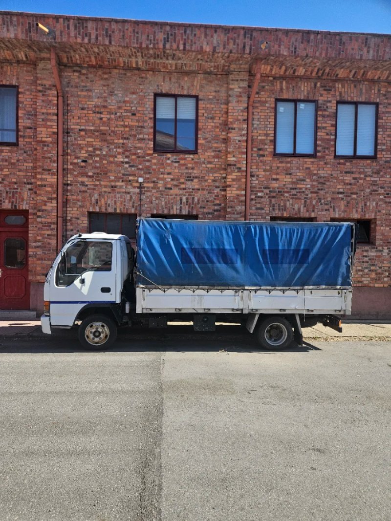 Isuzu NPR 2004 - foto 1