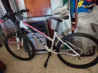 Bicicleta B-Pro 27 Blanca y Rosa Cambio o vendo