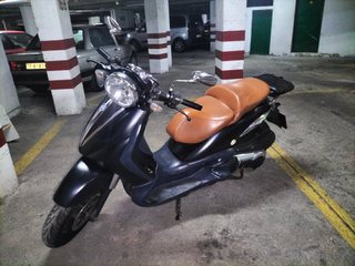 Piaggio Beverly 500 Scooter Negra