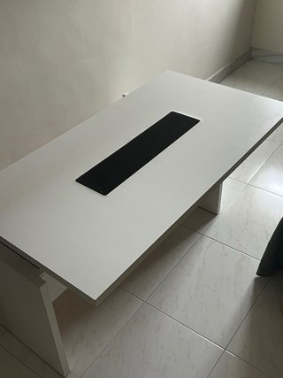 Mesa de centro elevable blanca