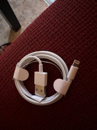 iPhone 11 Negro , regalo carcasas fundas y cable