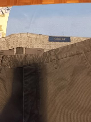 Camisa cuadros, Talla L y 7 pantalones talla 44