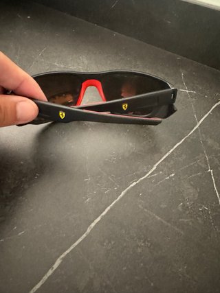 Gafas de sol polarizadas Ferrari