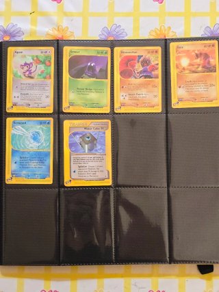 Collezione carte Pokemon E-series