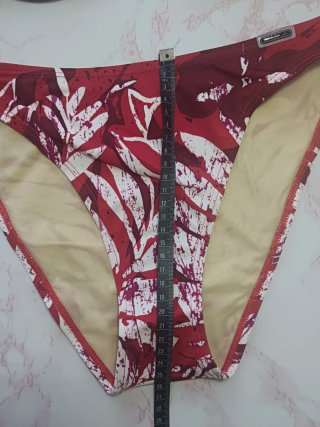 Bikini red point Rojo talla 42C Estampado Flo