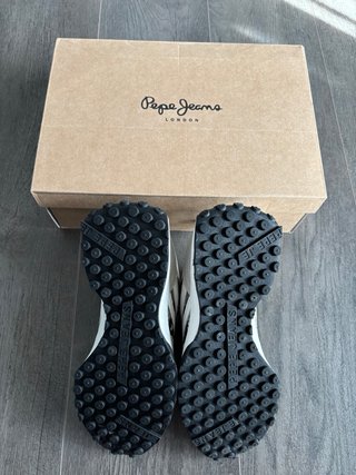 Zapatillas Pepe Jeans Beige y Blancas