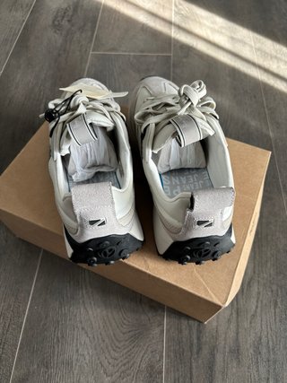 Zapatillas Pepe Jeans Beige y Blancas