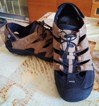 Sandalias Hombre Talla 43 Marrón y Negro