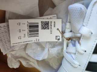 Zapatillas Adidas Blancas y Negras