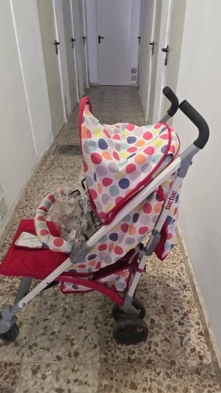 Carrito Tuc Tuc Rojo REGALO DE PLÁSTICO LLUVIA