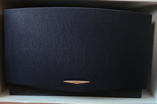 Equipo de música Kenwood con 6 altavoces
