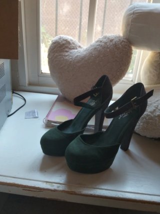 Zapatos de tacón verde y marron talla 39