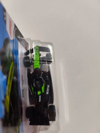 Hot Wheels F1 Team Kick Sauber 154/250