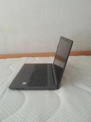 Ordenador HP 250 g7