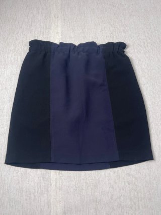 Minifalda Sandro Negra y Azul