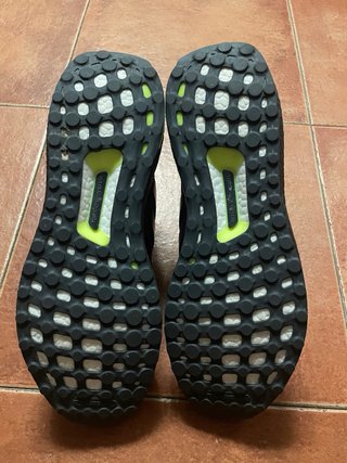 Adidas Ultraboost 1.0 Carbono/Limón